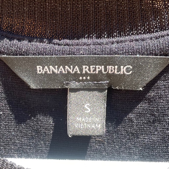 Women's Black Banana Republic Sleeveless Sweater Top (Size: Small) - Picture 2 of 8